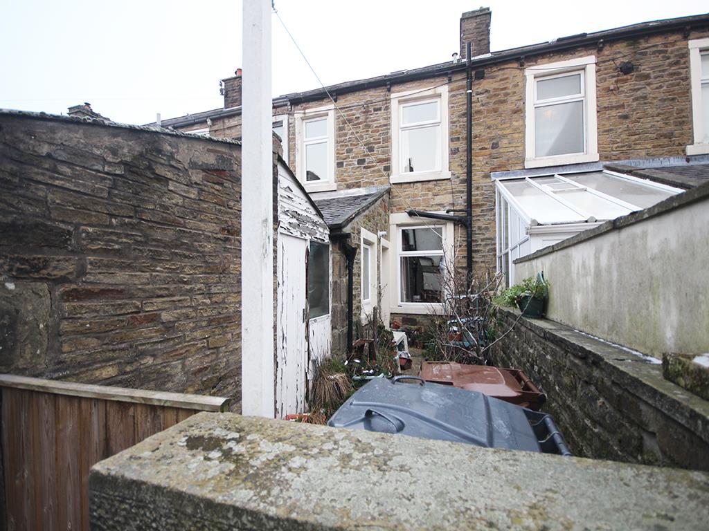 2 bedroom terraced house SSTC in Barnoldswick - IMG_1413.jpg